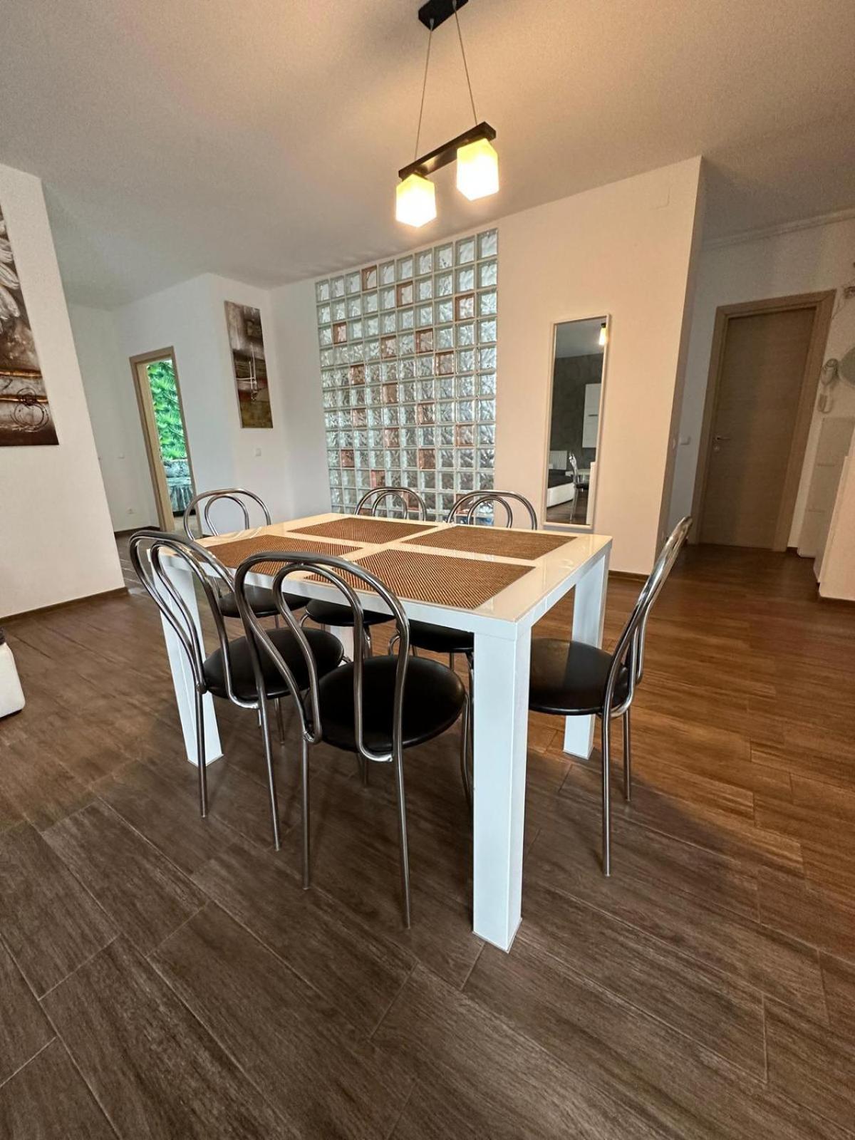 Apartament Lux Albert Olimp Ngoại thất bức ảnh
